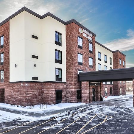 Cobblestone Hotel & Suites - Rhinelander Εξωτερικό φωτογραφία