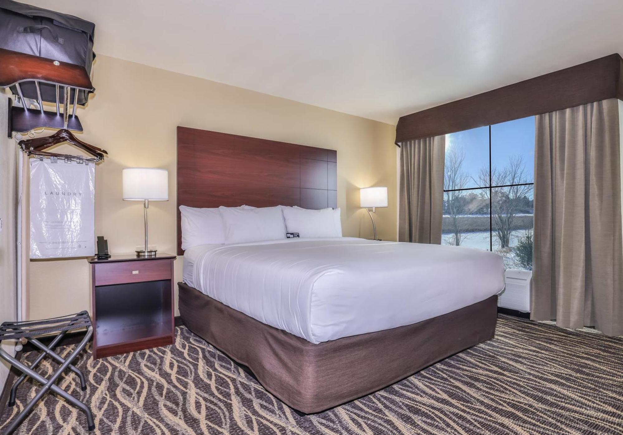 Cobblestone Hotel & Suites - Rhinelander Εξωτερικό φωτογραφία