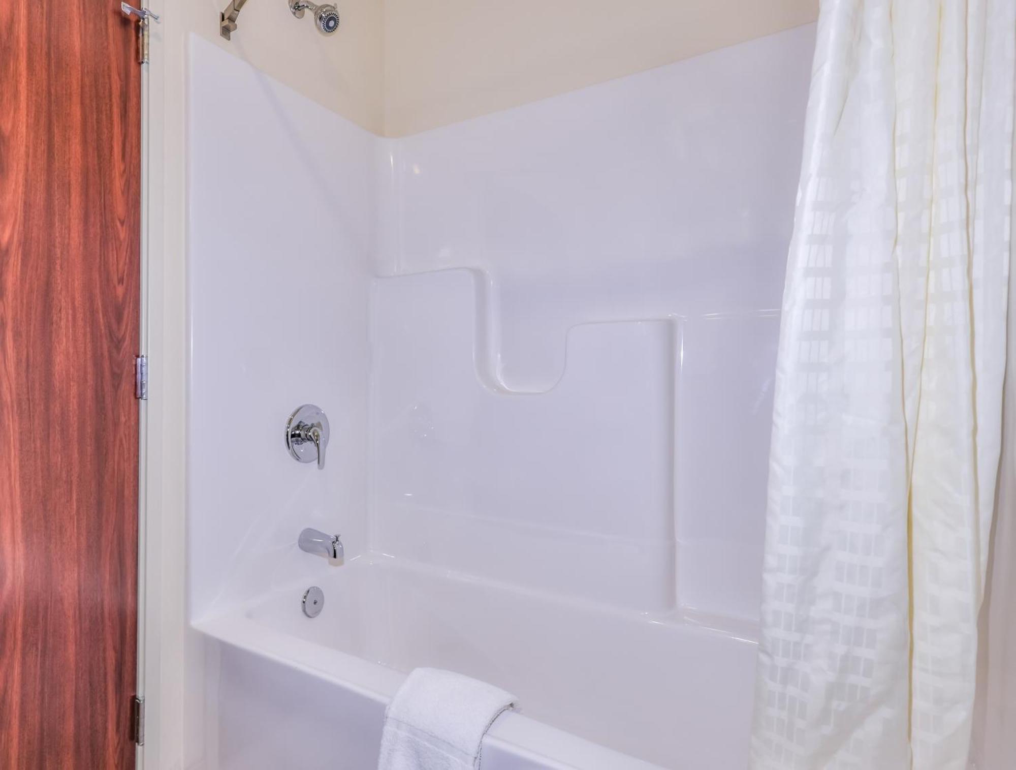 Cobblestone Hotel & Suites - Rhinelander Εξωτερικό φωτογραφία