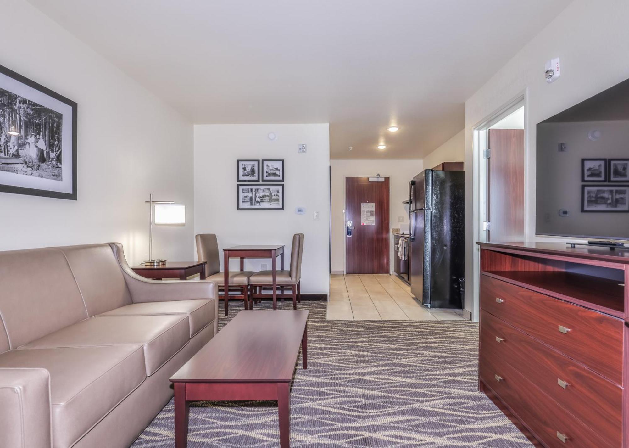 Cobblestone Hotel & Suites - Rhinelander Εξωτερικό φωτογραφία