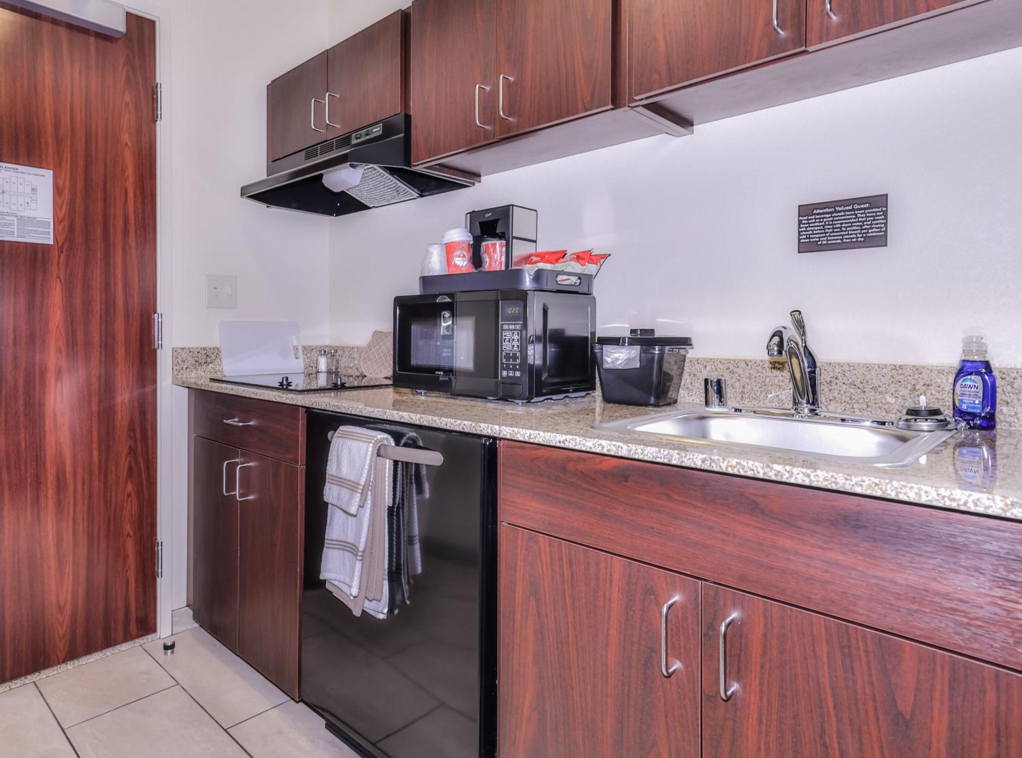 Cobblestone Hotel & Suites - Rhinelander Εξωτερικό φωτογραφία