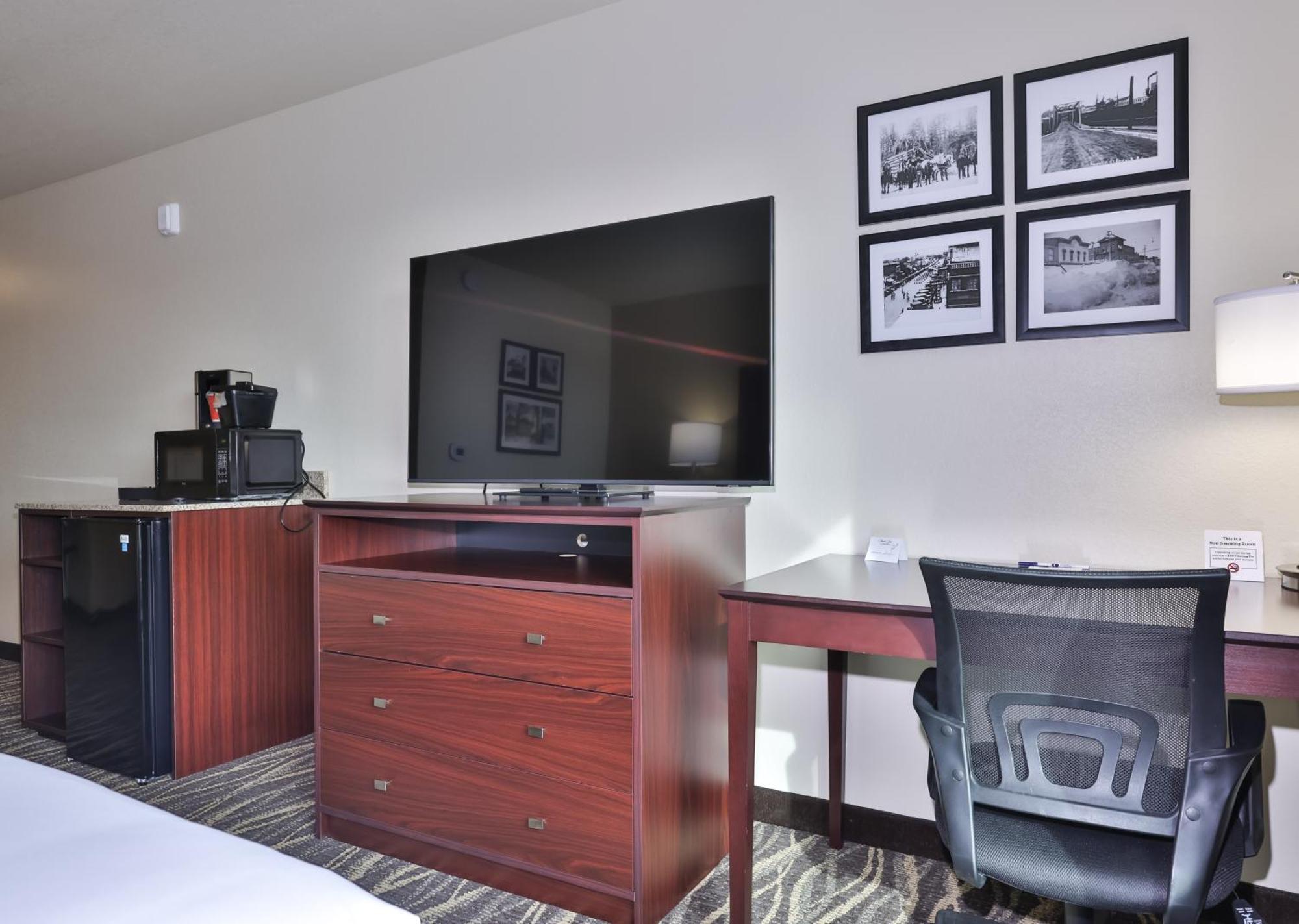 Cobblestone Hotel & Suites - Rhinelander Εξωτερικό φωτογραφία