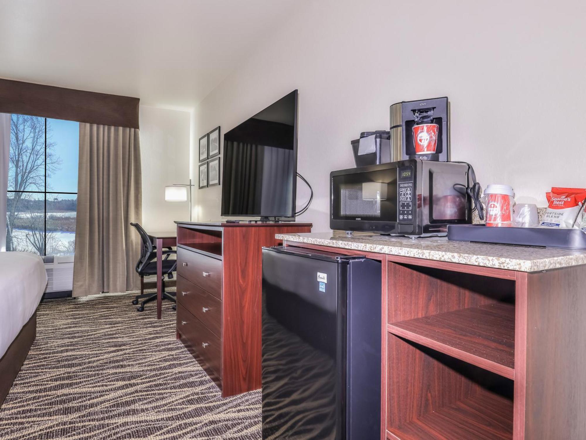 Cobblestone Hotel & Suites - Rhinelander Εξωτερικό φωτογραφία