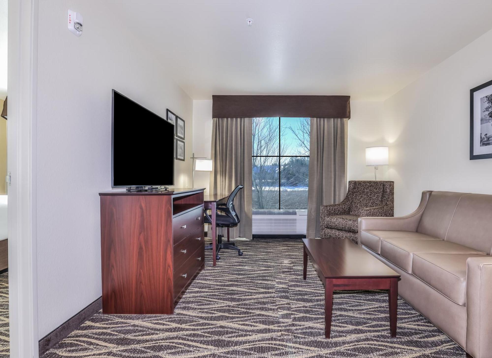 Cobblestone Hotel & Suites - Rhinelander Εξωτερικό φωτογραφία