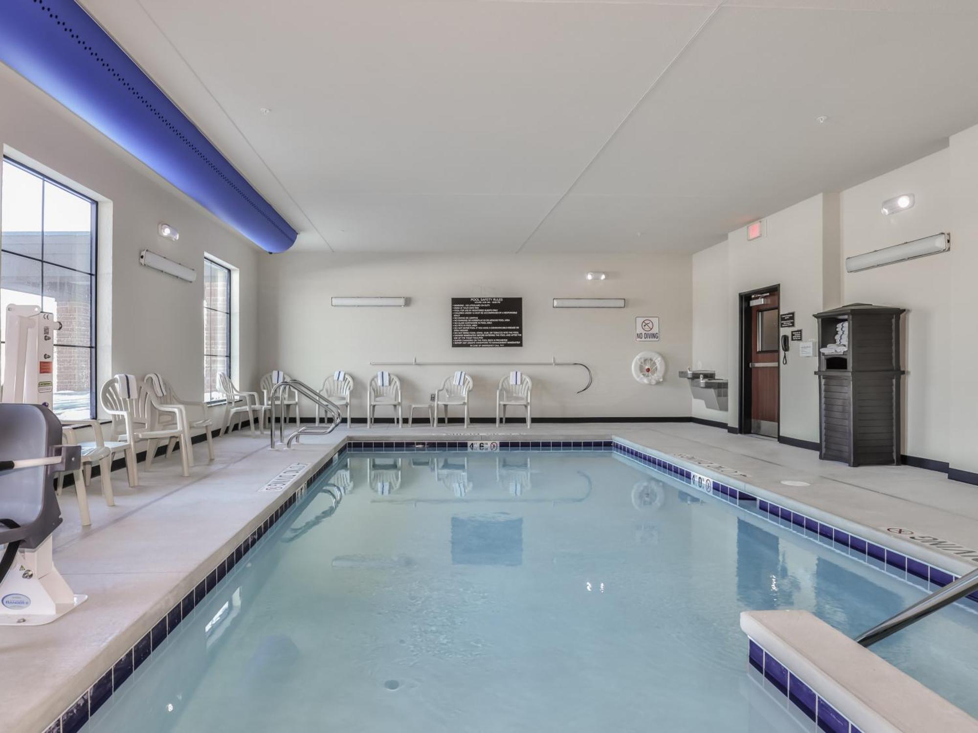 Cobblestone Hotel & Suites - Rhinelander Εξωτερικό φωτογραφία