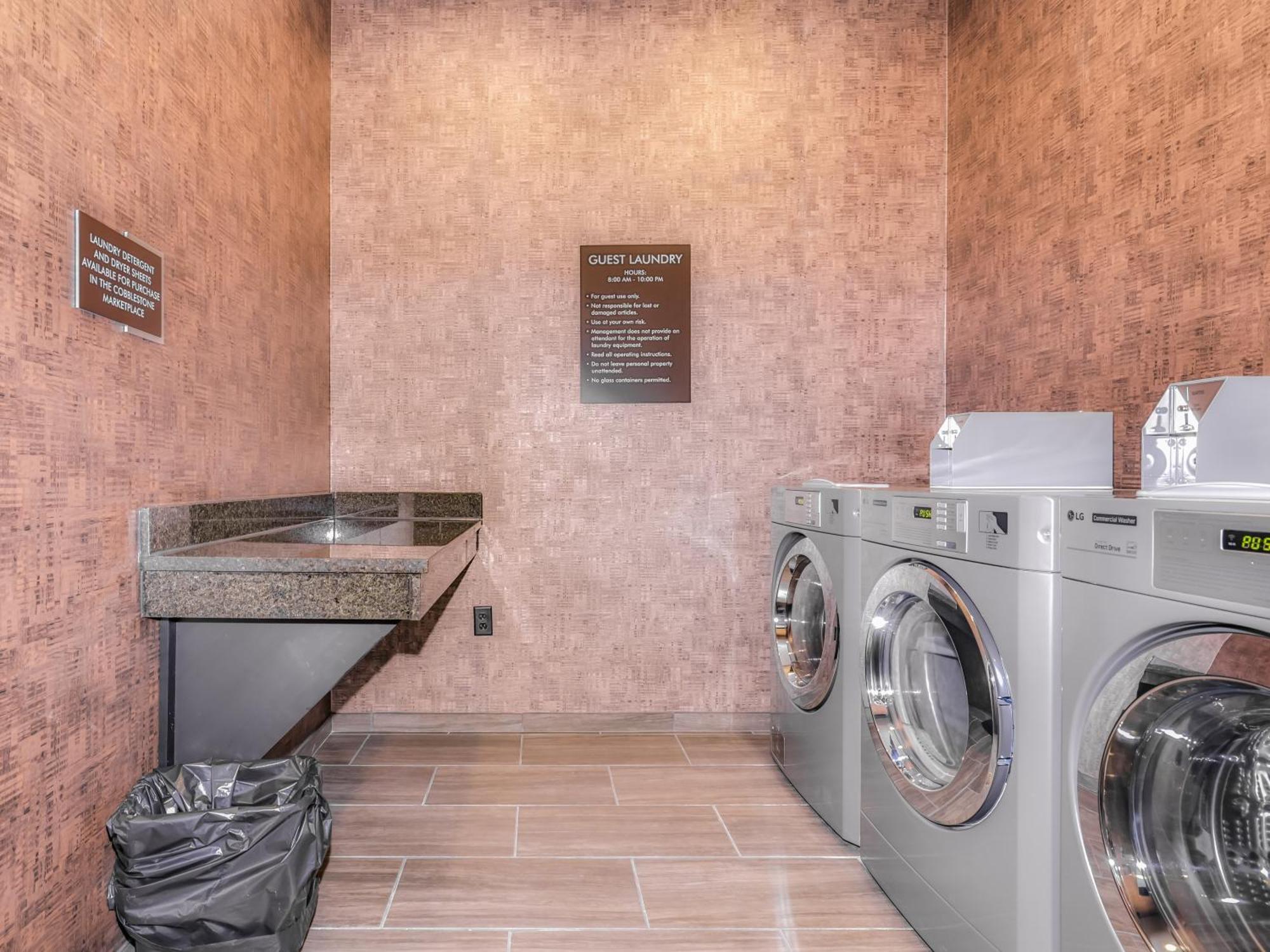 Cobblestone Hotel & Suites - Rhinelander Εξωτερικό φωτογραφία